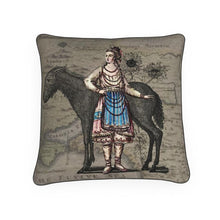将图片加载到图库查看器,Europe Ukraine Ingrienne Luxury Pillow