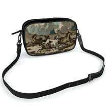 将图片加载到图库查看器,Europe Ukraine Wild Horses Camera Bag