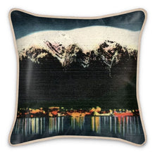 将图片加载到图库查看器,Alaska Juneau Territorial Evening Silk Pillow