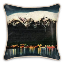 将图片加载到图库查看器,Alaska Juneau Territorial Evening Silk Pillow