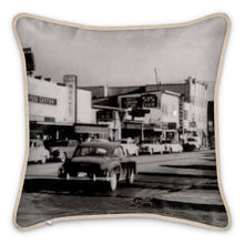 将图片加载到图库查看器,Alaska Anchorage 4th Avenue 1950s Silk Pillow