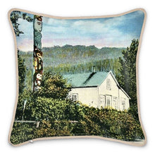 Indlæs billede til gallerivisning Alaska Wrangell Kicksetti Kadasha Totem 1939 Silk Pillow