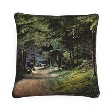 将图片加载到图库查看器,Alaska Sitka Lovers Lane Luxury Pillow