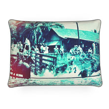 将图片加载到图库查看器,Hawaii Cowboys Loading Steers Luxury Pillow