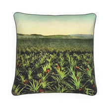 将图片加载到图库查看器,Hawaii Pineapple Fields Luxury Pillow