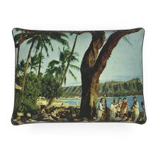 将图片加载到图库查看器,Hawaii Oahu Honolulu Diamond Head Terrace of the Halekulani Hotel Territorial Luxury Pillow