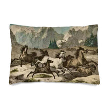 Indlæs billede til gallerivisning Europe Ukraine Wild Horses Silk Pillowcase
