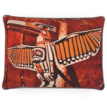 将图片加载到图库查看器，Red Eagle Totem Luxury Pillow
