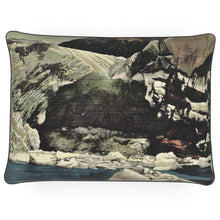 将图片加载到图库查看器，Alaska Juneau Mendenhall Glacier Ice Cave Luxury Pillow
