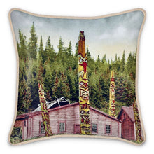 Cargar imagen en el visor de la galería, Alaska Ketchikan Haidi Totem poles and residence 1920s Silk Pillow
