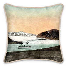 将图片加载到图库查看器，Alaska Gustavus Muir Glacier Steamship Silk Pillow

