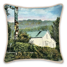 Indlæs billede til gallerivisning Alaska Wrangell Kicksetti Kadasha Totem 1939 Silk Pillow
