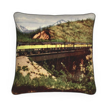 Indlæs billede til gallerivisning Alaska Railroad Classic Train Luxury Pillow
