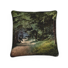 Cargar imagen en el visor de la galería, Alaska Sitka Lovers Lane Luxury Pillow
