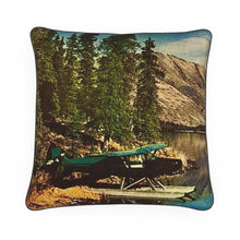 将图片加载到图库查看器，Alaska Kenai Super Cub Float Plane 1961 Luxury Pillow

