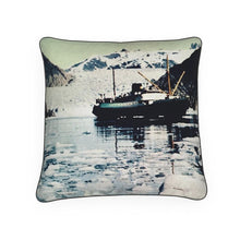 Indlæs billede til gallerivisning Alaska Ketchikan Tracy Arm Glacier Cruise Ship Luxury Pillow
