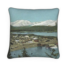 Indlæs billede til gallerivisning Alaska Seward Territorial Waterfront Luxury Pillow
