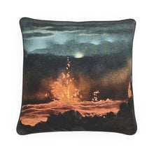 Indlæs billede til gallerivisning Hawaii Volcano Lava Flow Luxury Pillow

